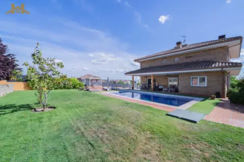 Chalet en Castillo - Campodón