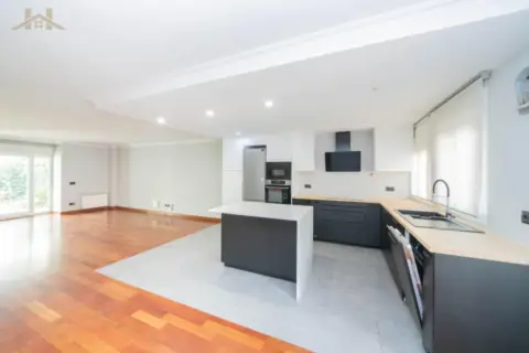 Casa adosada en Centro