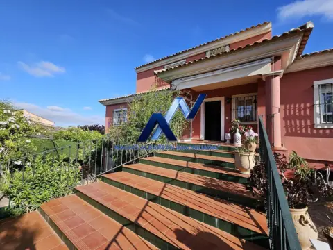 Chalet en Los Montitos-Carretera de Sevilla