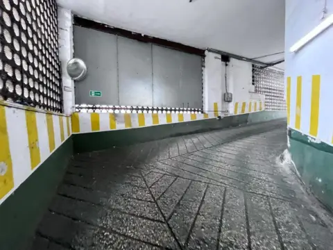 Garaje en calle de Amizkarra