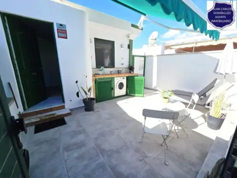 Casa adosada en calle Touroperador Alpitour