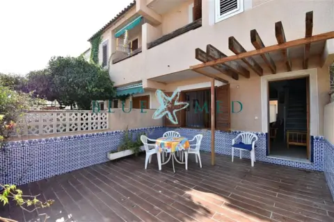 Dúplex en calle Vía Axial