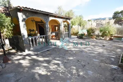 Finca rústica en Bermeja