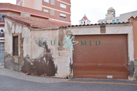 Nave industrial en calle de Alfonso X 'El Sabio'