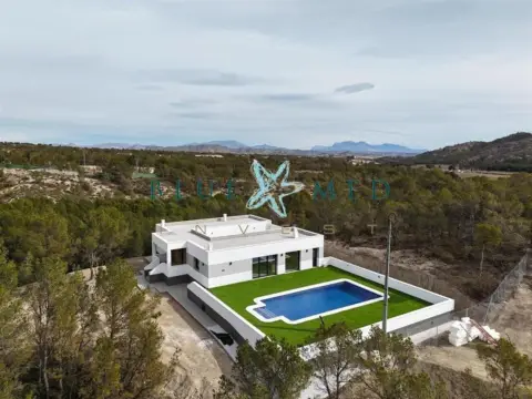 Finca rústica en calle La Tova