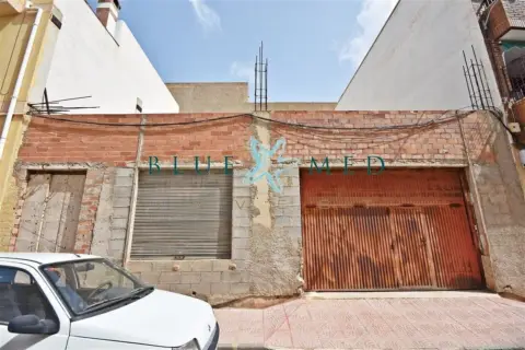 Terreno en calle de San Isidro