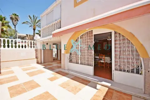 Dúplex en calle del Mar Báltico