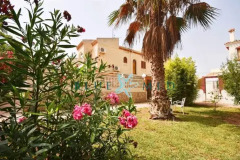 Dúplex en calle de Bucaneros