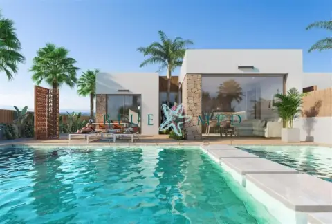 Chalet en calle Serena Golf