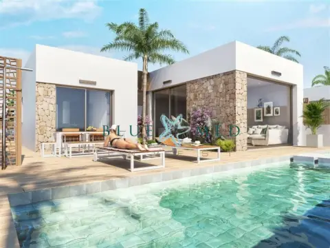 Chalet en calle Serena Golf
