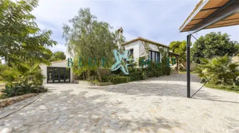 Chalet en Avenida de los Espejos