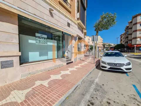 Local comercial en Huércal-Overa