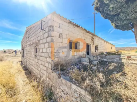 Nave industrial en Taberno