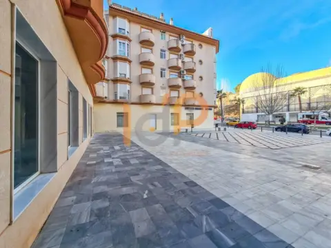 Local comercial en Macael