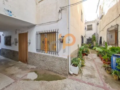 Casa en Somontín