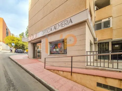 Local comercial en Huércal-Overa