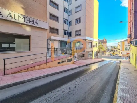 Local comercial en Huércal-Overa