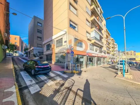 Local comercial en Huércal-Overa