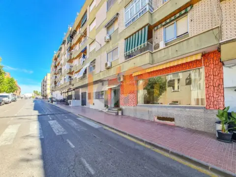 Local comercial en Huércal-Overa