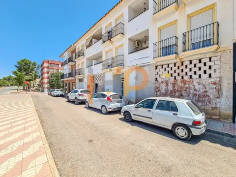 Local comercial en Huércal-Overa