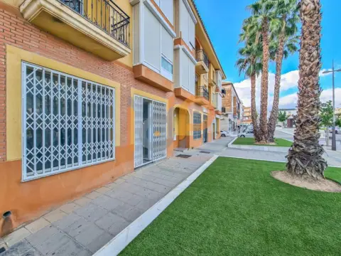 Local comercial en Huércal-Overa