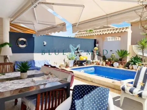 Dúplex en calle de la Isla de Mykonos-Ordenación Bahía
