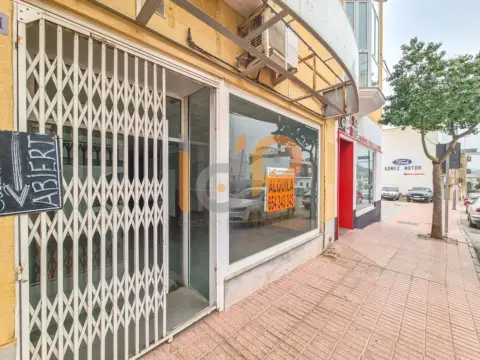Local comercial en Huercal Overa Centro