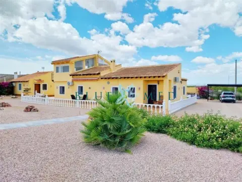Finca rústica en Bulevar Central de las Cañadas, 16