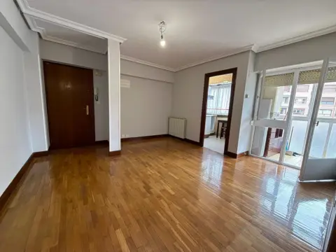 Piso en Luis de Uranzu Karrika