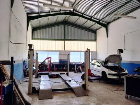 Nave industrial en Avinguda de Xàtiva