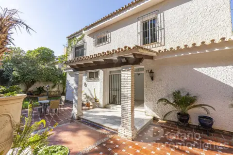 Chalet en calle Cueva de Menga