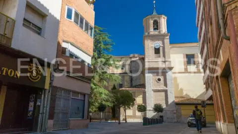 Piso en calle de Vega, 25