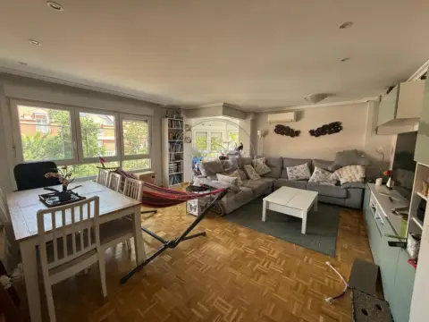 Piso en calle de Neptuno