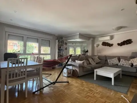 Piso en calle de Neptuno