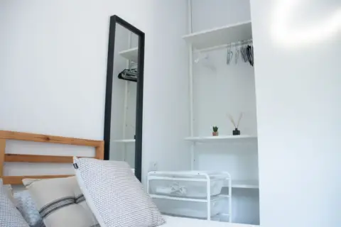 Habitación en Carrer de Còrsega, 443