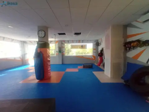Local comercial en Aljapark