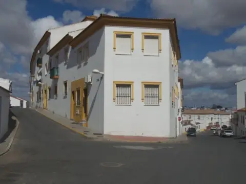 Piso en calle Valdeflores del Carril .Resid.Virg