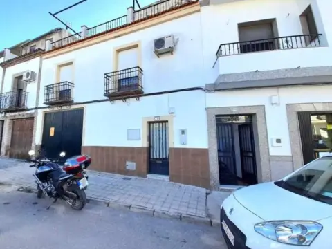 Casa adosada en Avenida de Alonso Aguilar