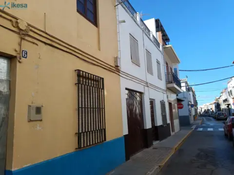 Casa adosada en La Roda