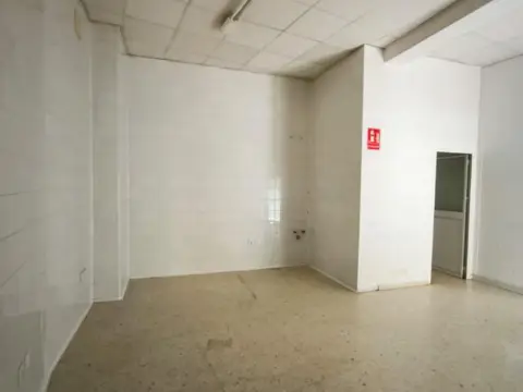 Local comercial en Camino Viejo de Rota