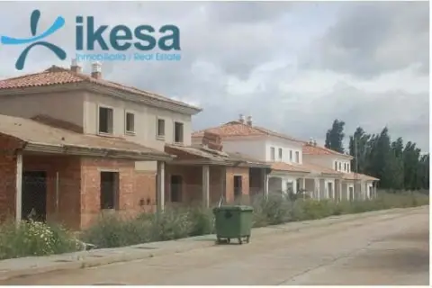 Casa adosada en San Bartolomé de La Torre
