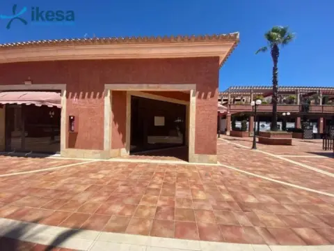 Local comercial en Isla Antilla