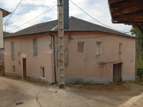 Casa en calle Forcadela