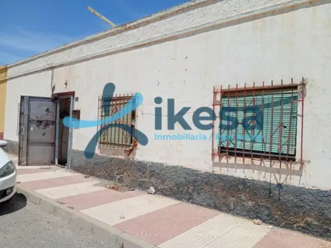 Casa en Carretera Mojonera - Cortijos de Marín