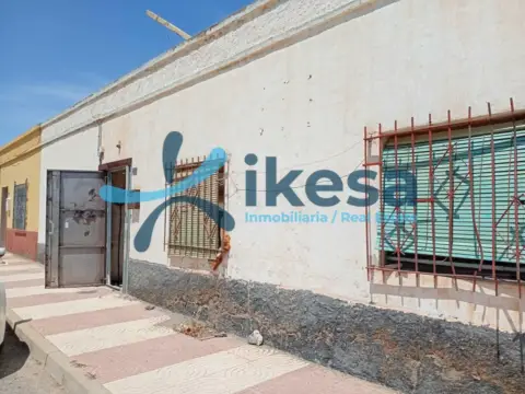 Casa en Carretera Mojonera - Cortijos de Marín