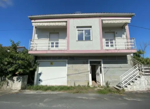 Chalet en calle Portela-Calvos, nº 8