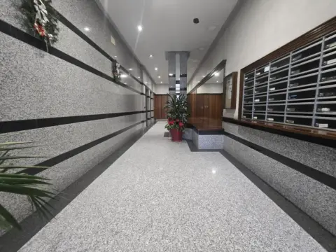 Piso en calle José Gómez Posada Curros