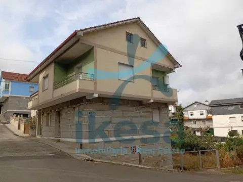 Casa en calle de Toén, 6