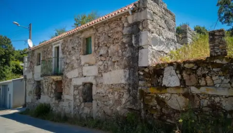 Casa en calle Lg Guntumil,157 Muíños (Orense-Ourense), nº 157