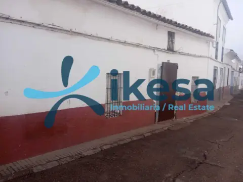 Casa adosada en Extremadura